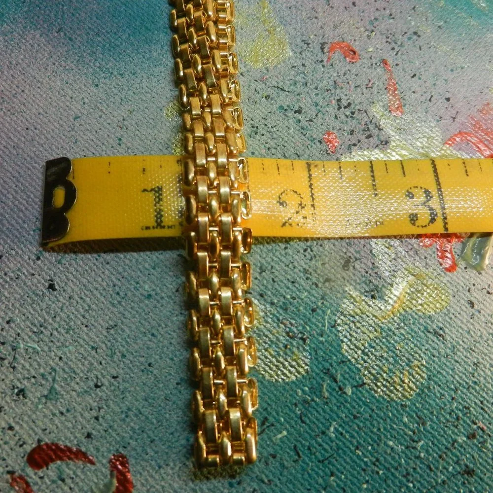 VTG gold metal chain necklace basketweave gold tone chunky link metallic choker